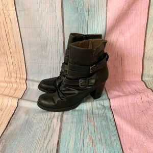 Natural soul by Naturalizer heel buckle round toe boots